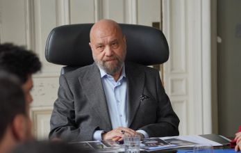 Турецкий сериал Клюквенный щербет 84 серия смотреть онлайн